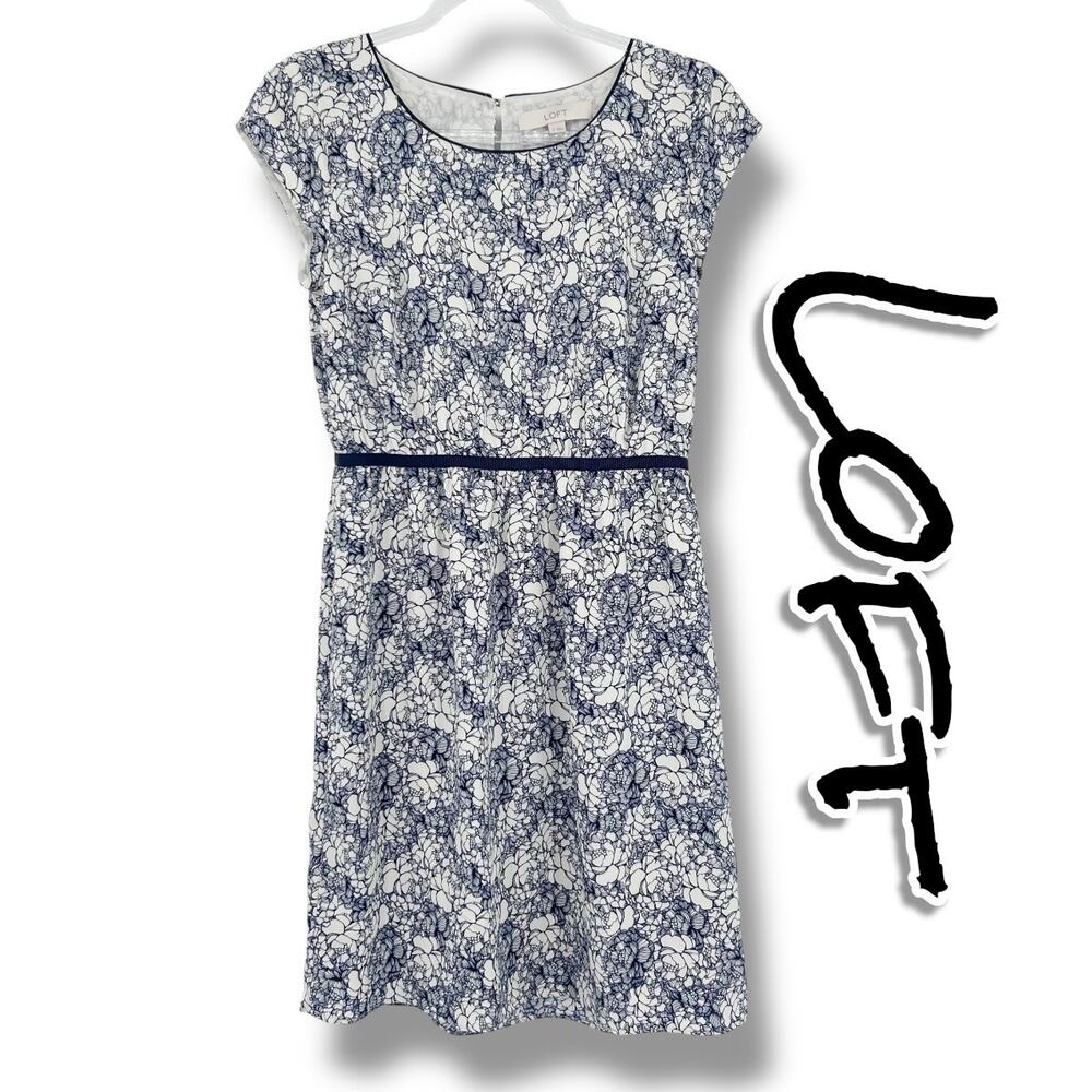 LOFT Navy White Floral Fit and Flare Dress Cap Sleeve Career Womens Size 2